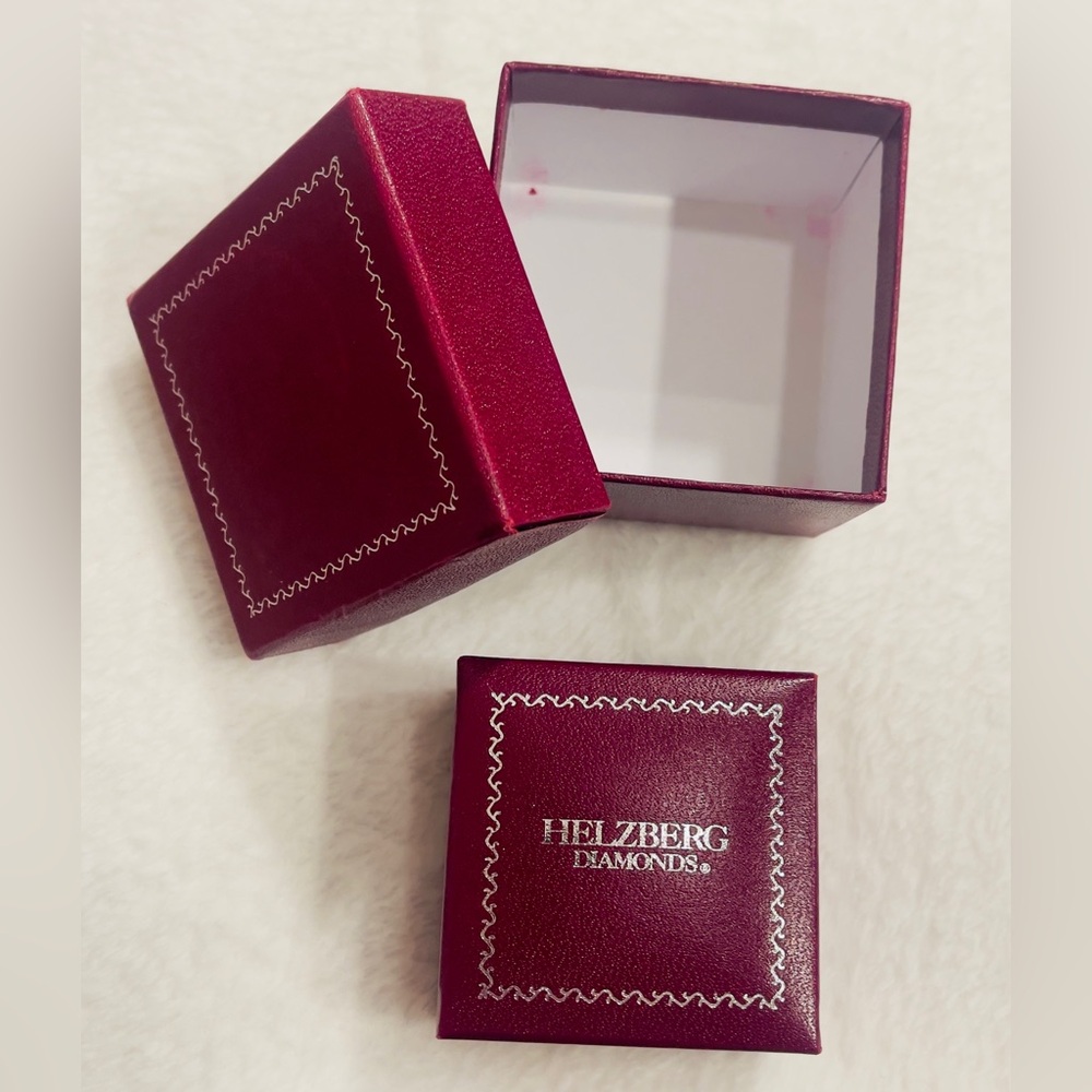 14kt White Gold Diamond Bridal Set - Picture 11 of 11